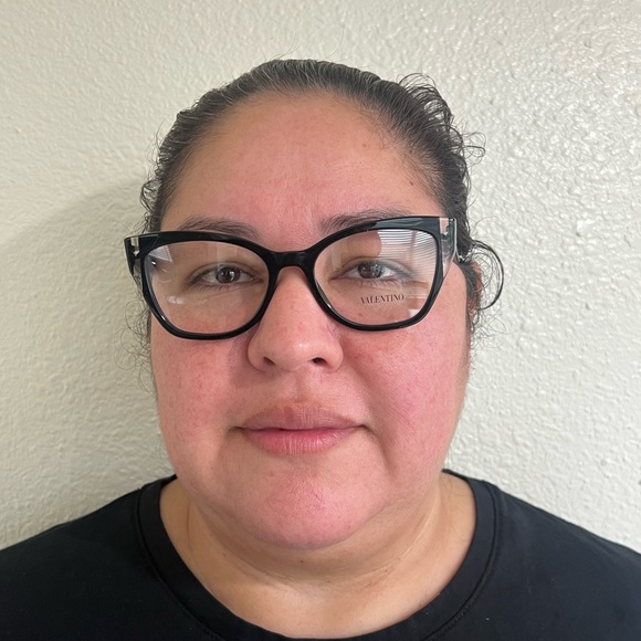 Valentino priscripcion eyeglasses
Cat-Eye black - Picture 15 of 16